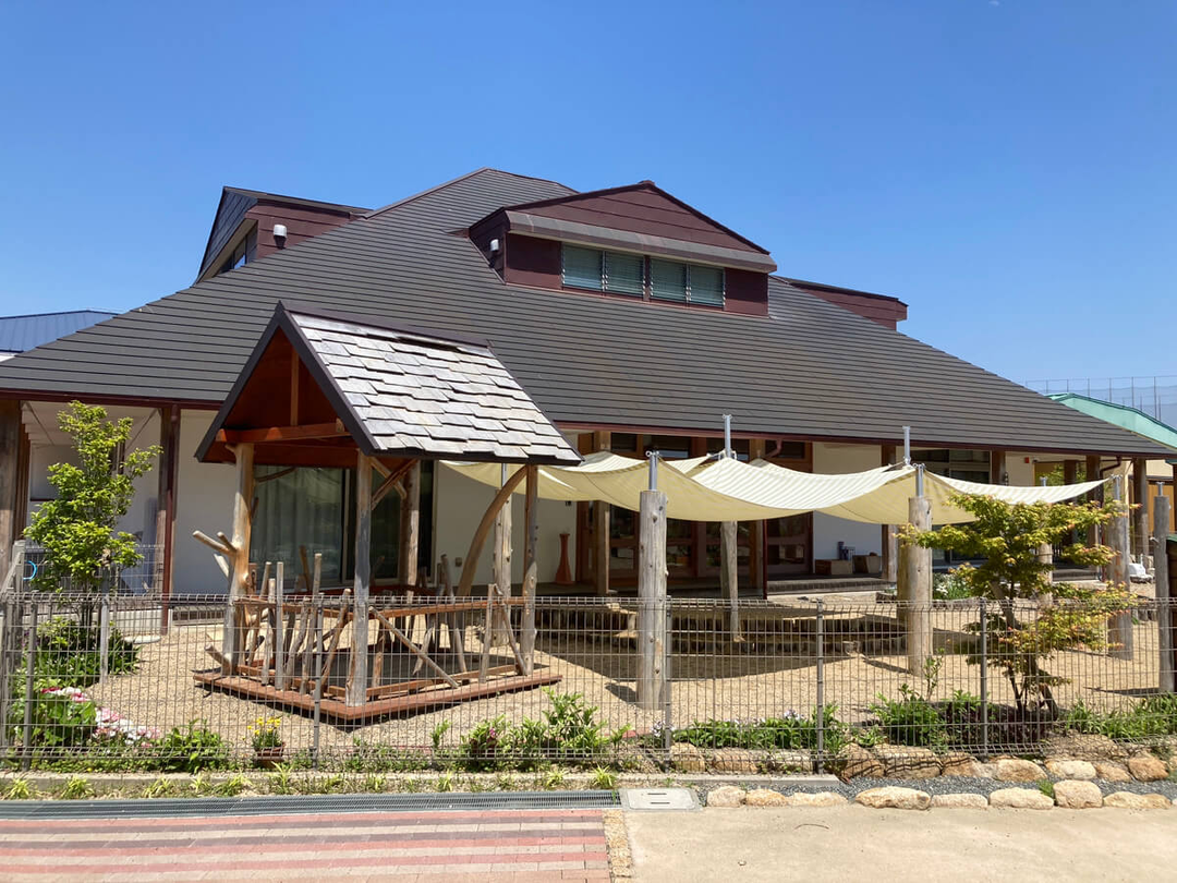 【神戸市垂水区/西神延伸線】定員30名程度の保育園/縦割り保育を実施!/職員体制が手厚いため業務負担少なめ♪